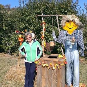 Meet your Posher, Brenda